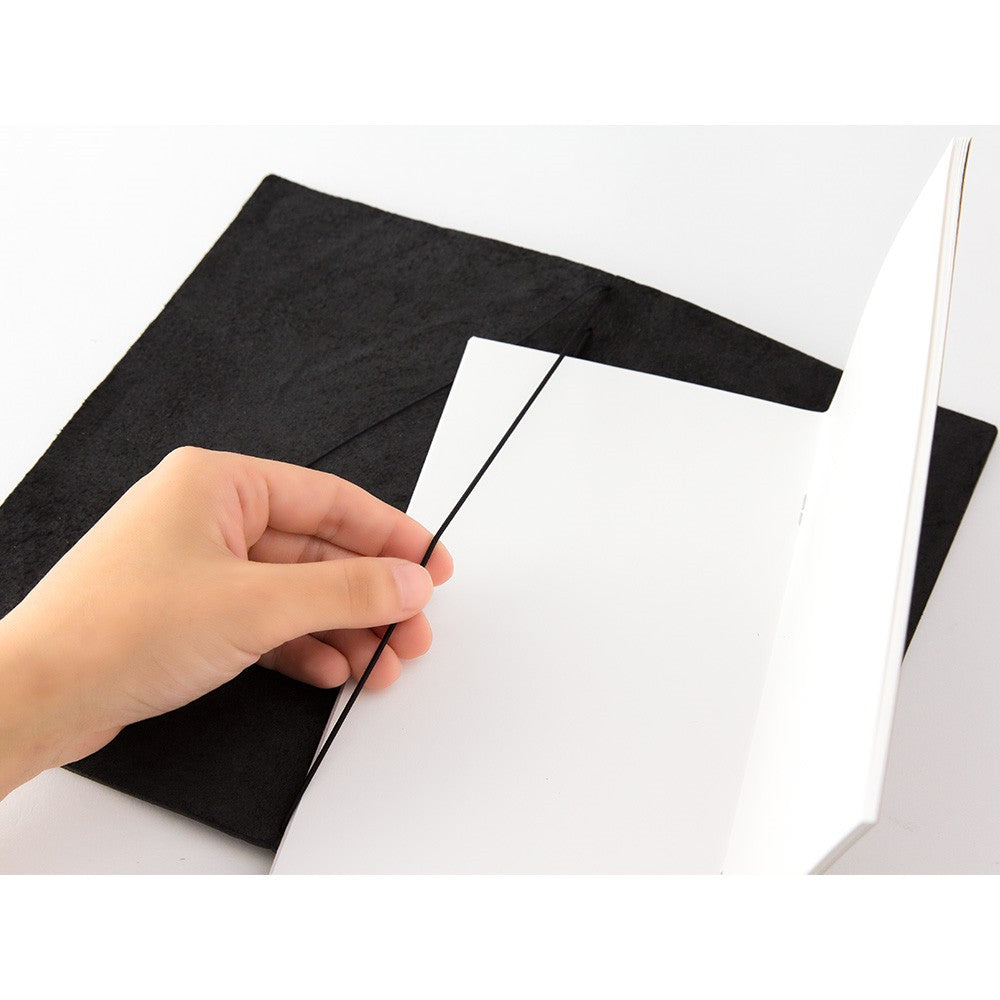 TRAVELER'S Notebook - Regular Size - Black