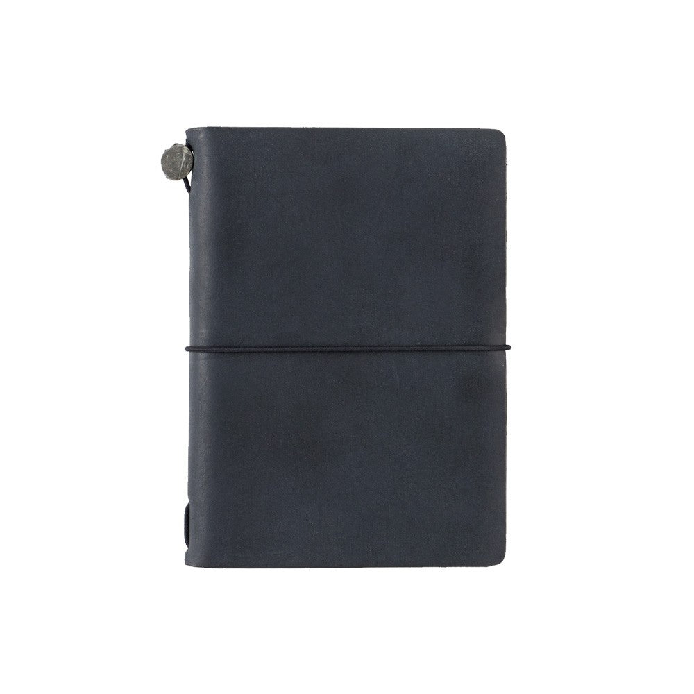 TRAVELER'S Notebook - Passport Size - Black