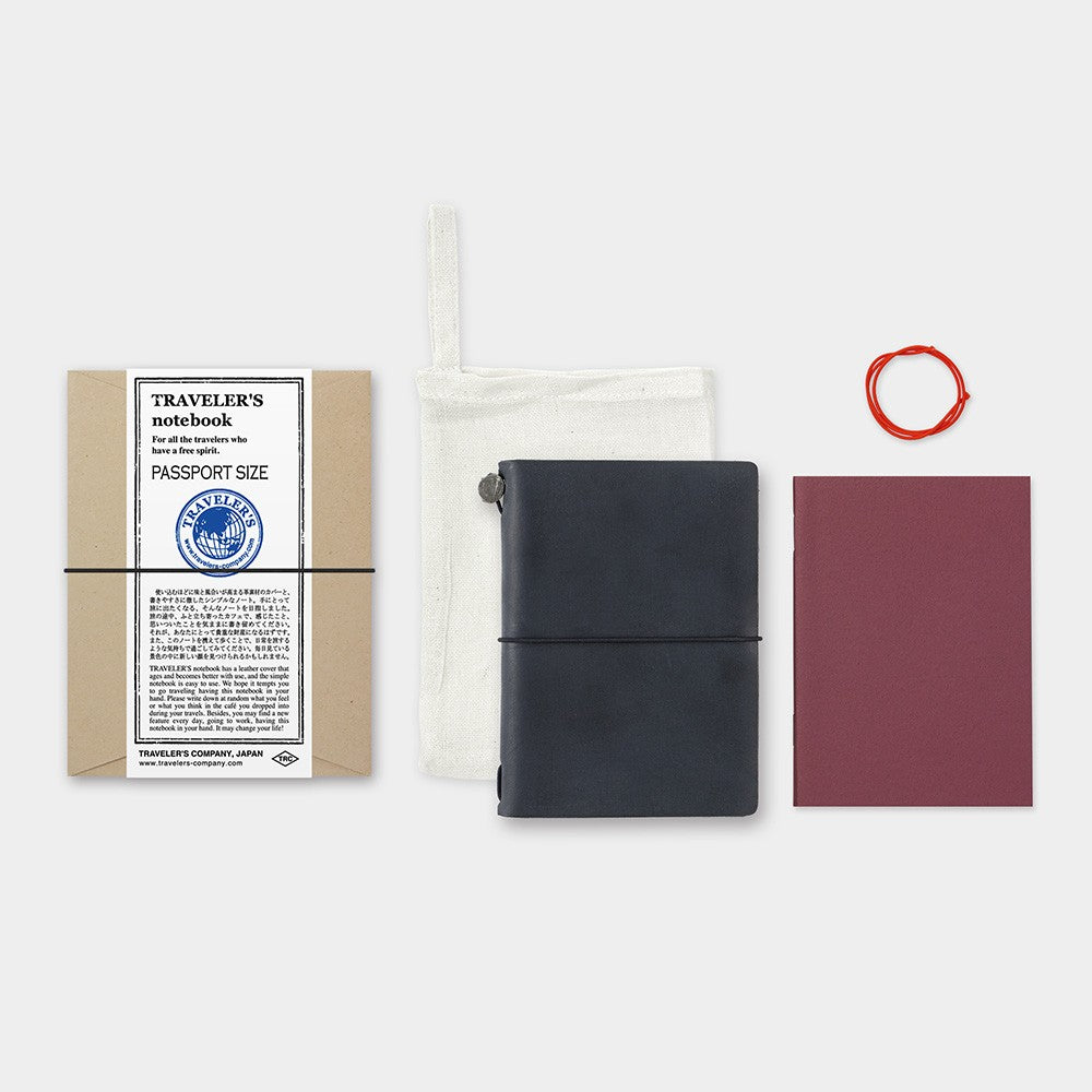 TRAVELER'S Notebook - Passport Size - Black