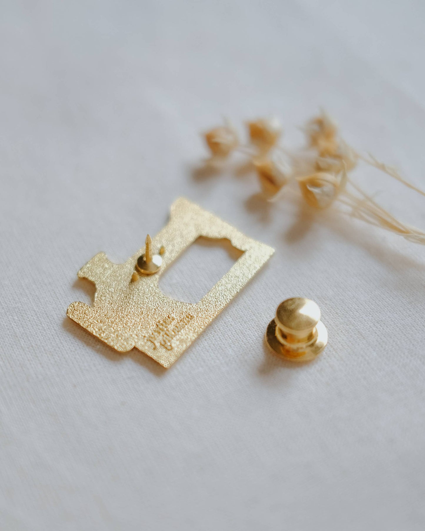 Justine Gilbuena - Enamel Pin - Black Sewing Machine