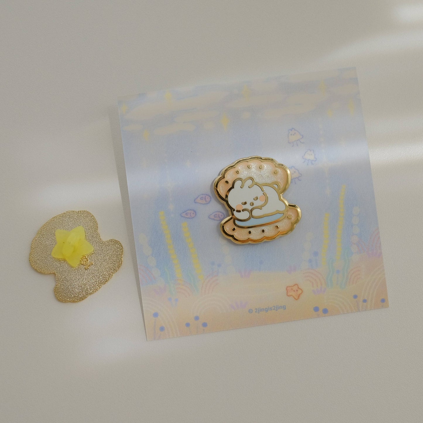 2jingis2jing - Pearl Bunny Enamel Pin