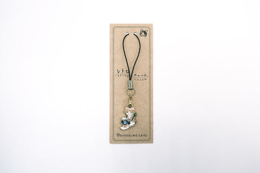 Potteirng Cat Enamel Charm - Camera