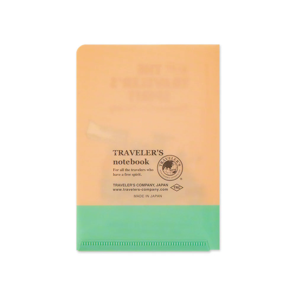 TRAVELER'S Notebook 2026 - Passport Size Clear Folder