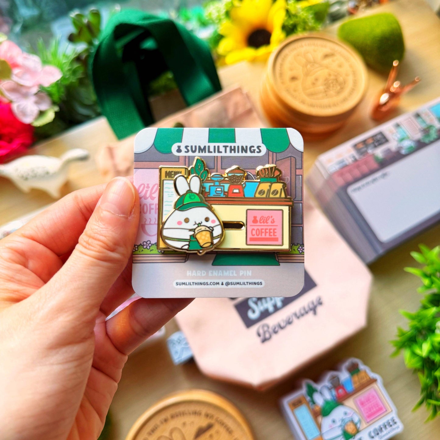 SumLilThings - Enamel Pin - Lil's Coffee Shop