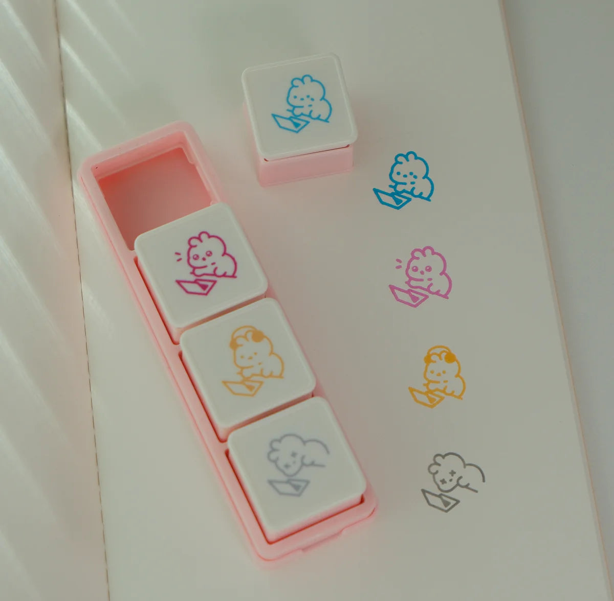 2jingis2jing - Large Bunny Button Stamp