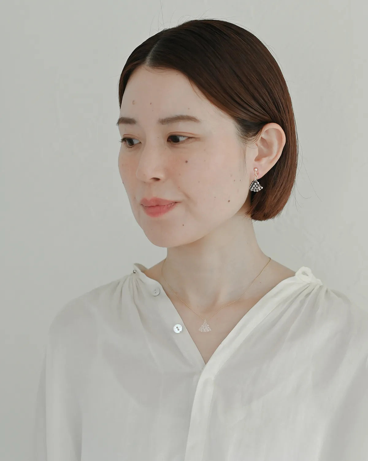 HARIO Lampwork Factory - Glass Necklace - Lux