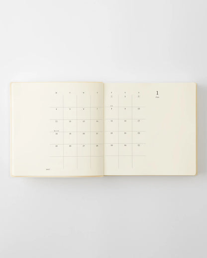 MD 2027 Notebook Diary 1 Day 1 Page - A5 Square
