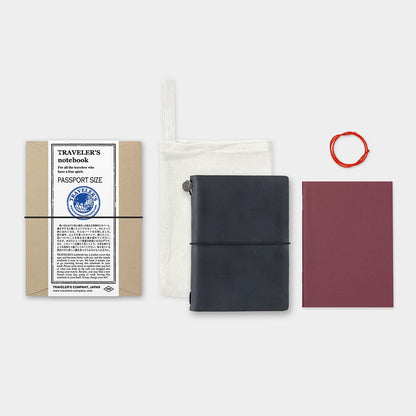 TRAVELER'S Notebook - Passport Size - Black