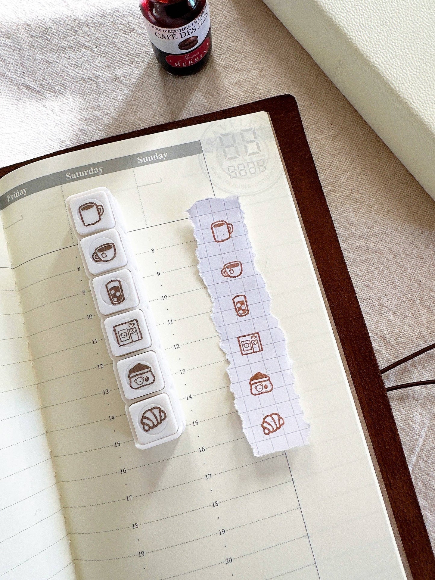 Bloom Paper Studio - Button Stamp - Bear's Happy Moments