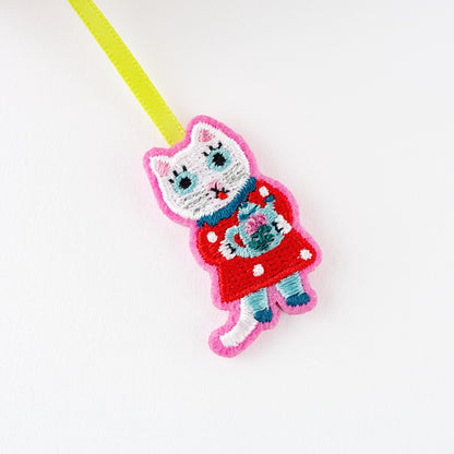Hobonichi Embroidered Bookmark -  Yumi Kitagishi: White Cat