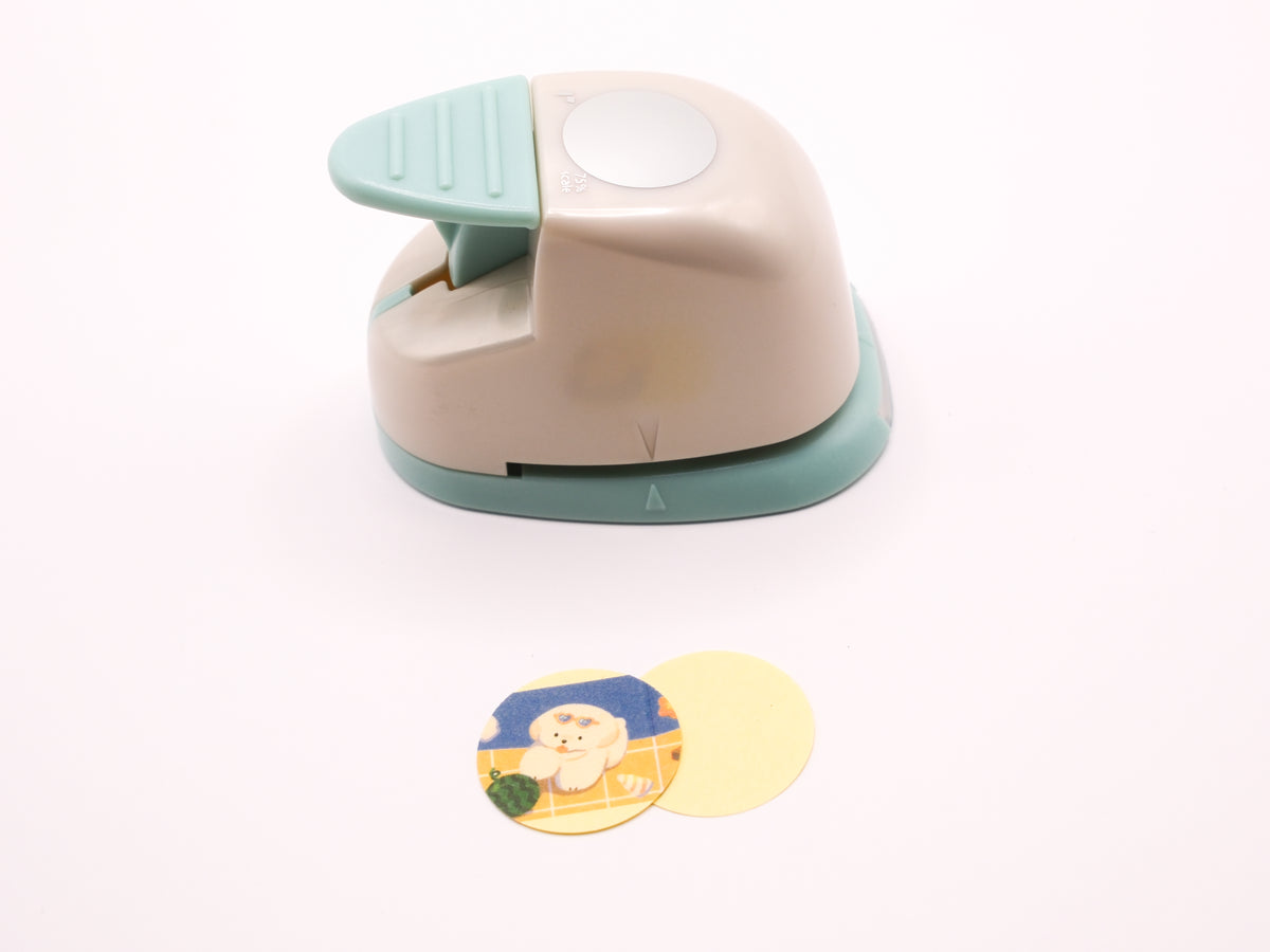 Kuretake KurePunch - Medium - Big Circle