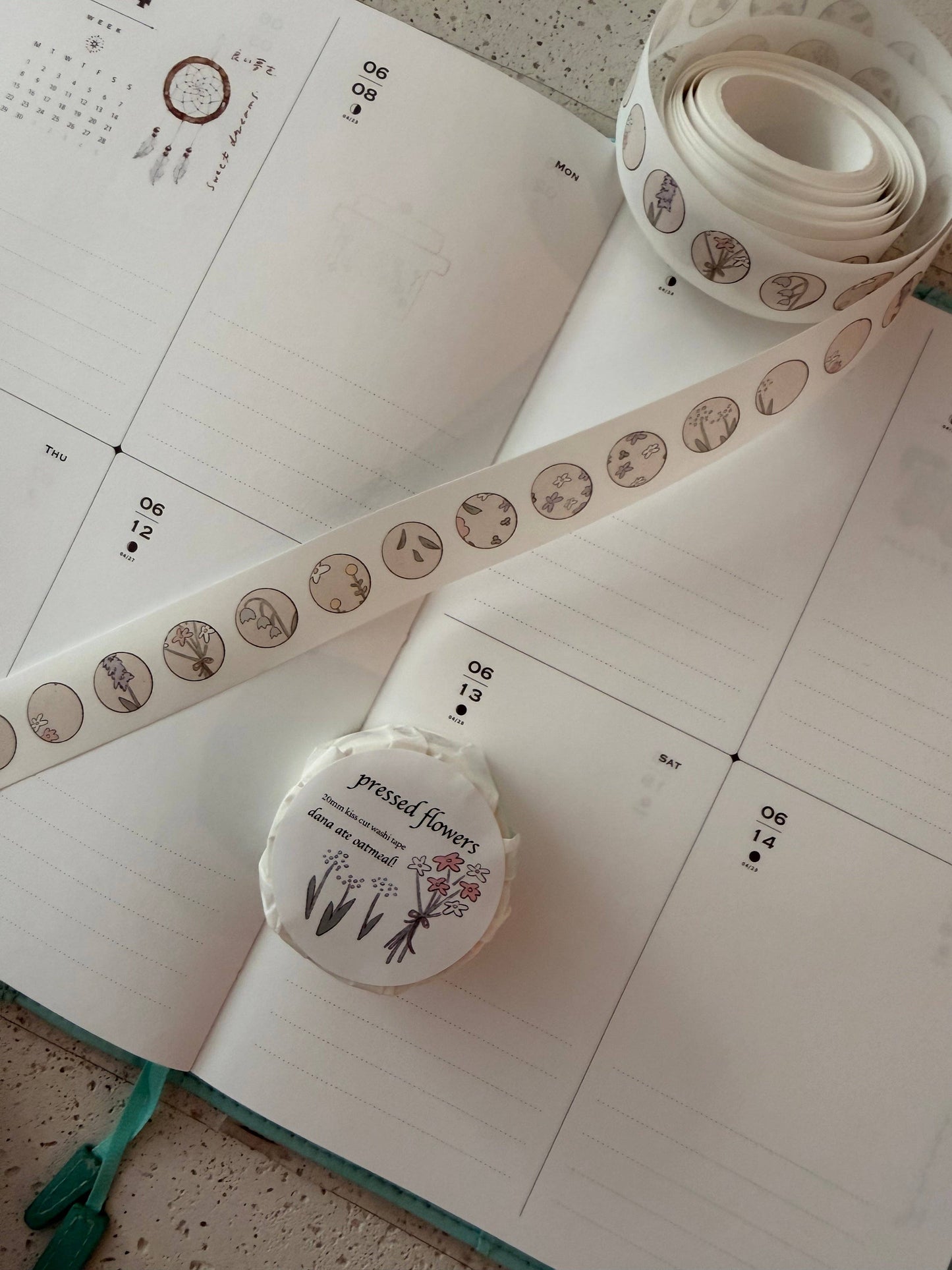 dana ate oatmeal! - Pressed Flowers Kiss Cut Washi Tape