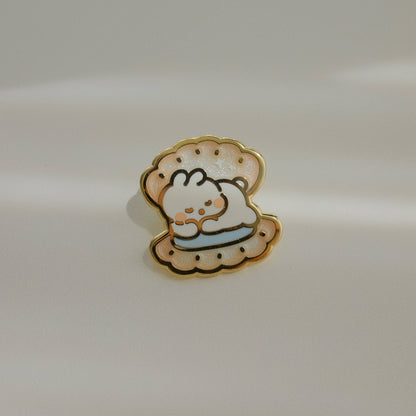 2jingis2jing - Pearl Bunny Enamel Pin