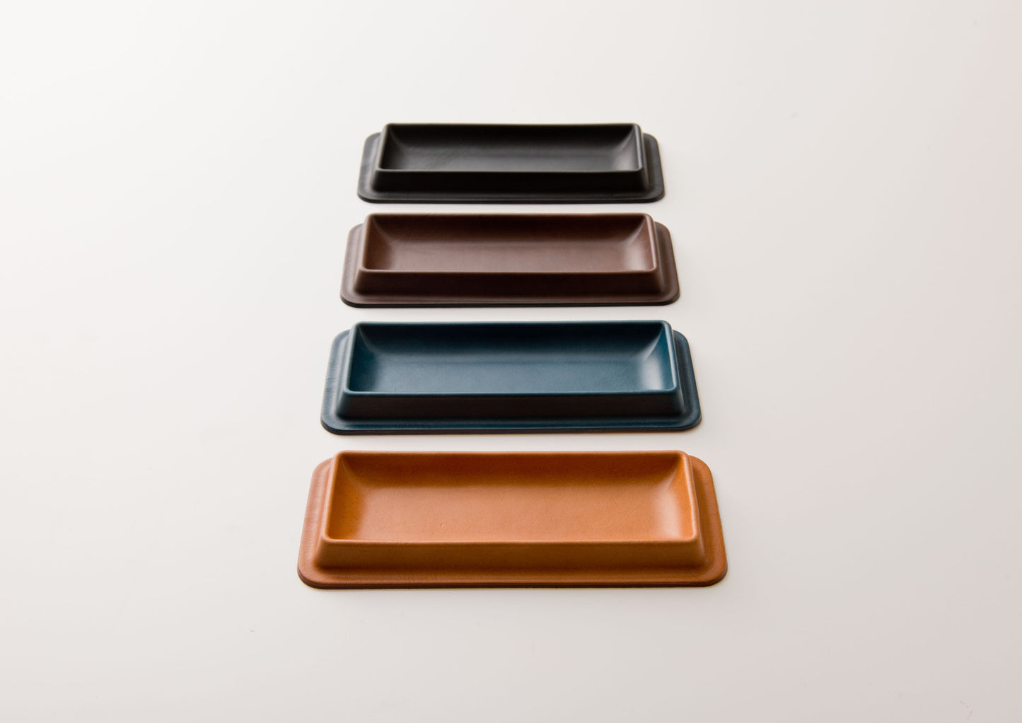 colm Leather Tray M Camel