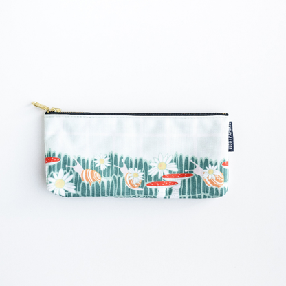 ILOOTPAPERIE - Woodsy Mushrooms and Snail Stroll Pouch