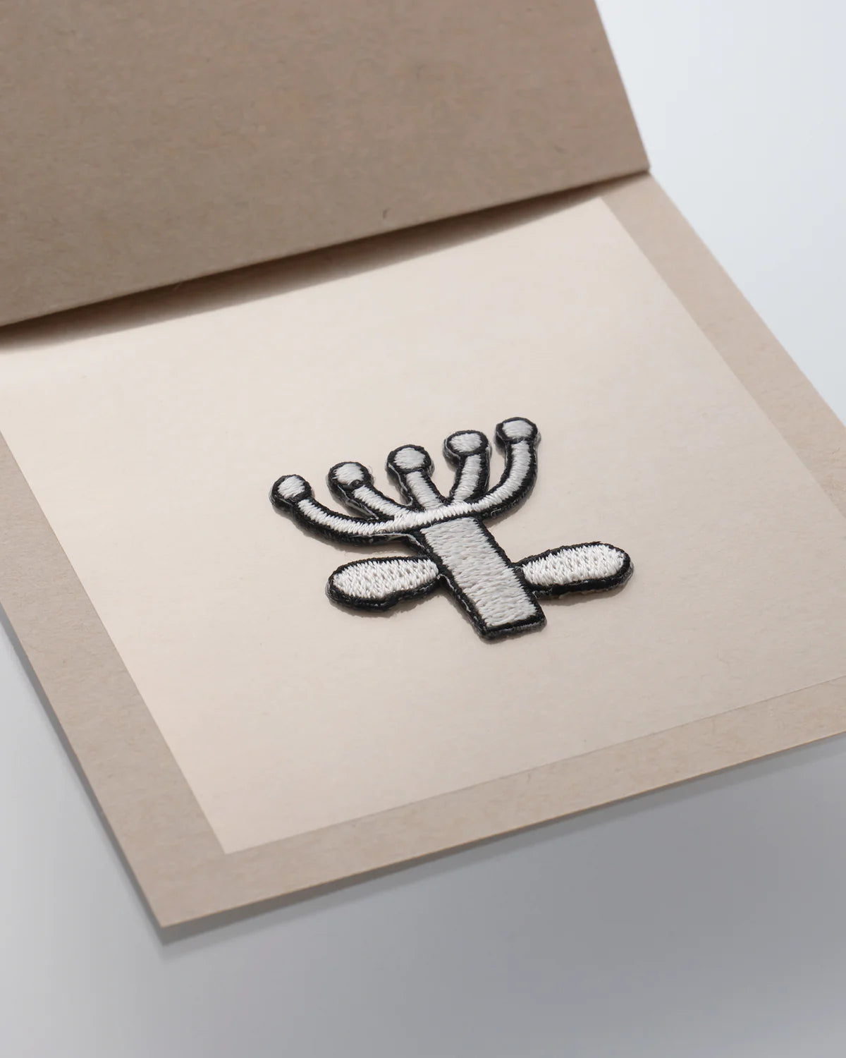 Woset - Ector's Badge - Flower