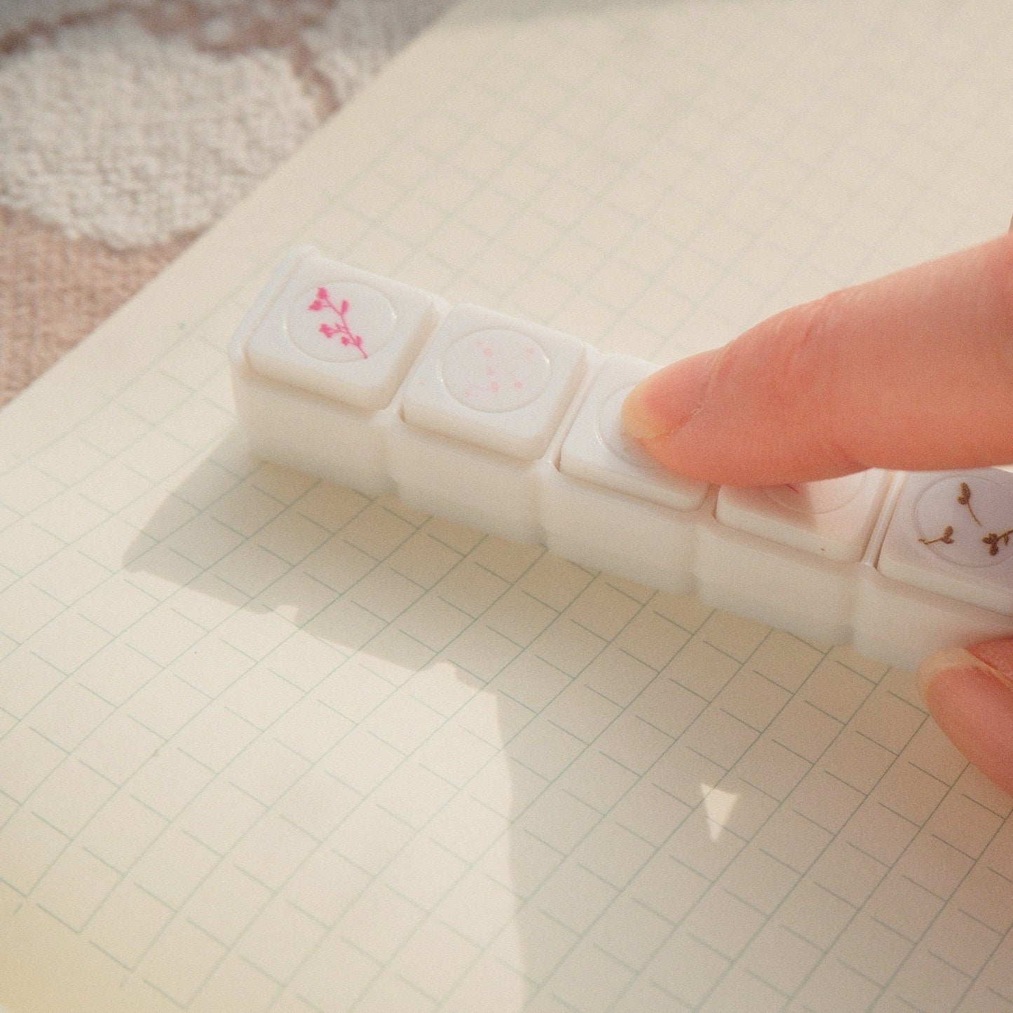 mikan manta - 6 in 1 Button Stamp  - Flowers
