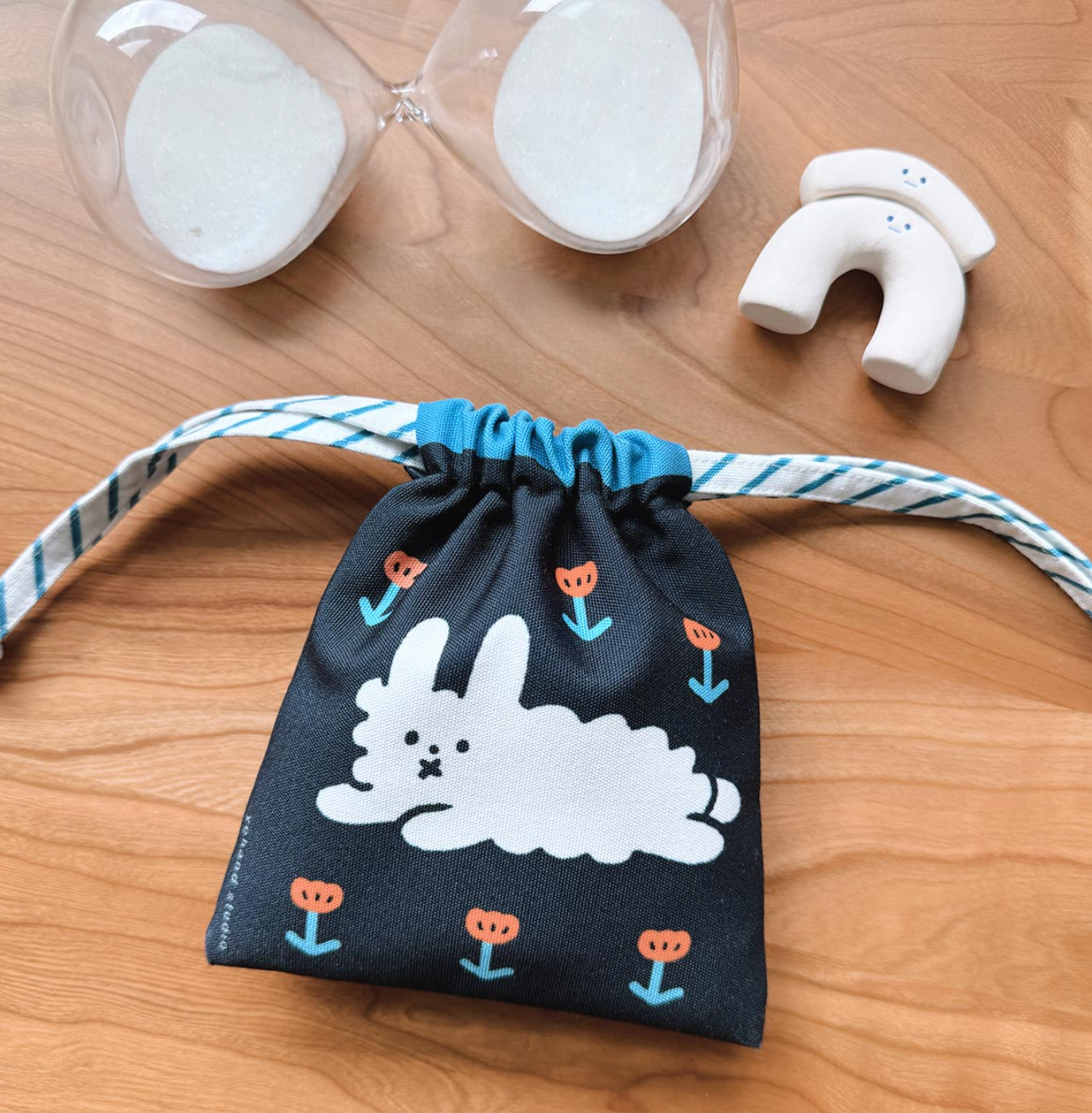 Yohand Studio Drawstring Bag - Lazy Cloud