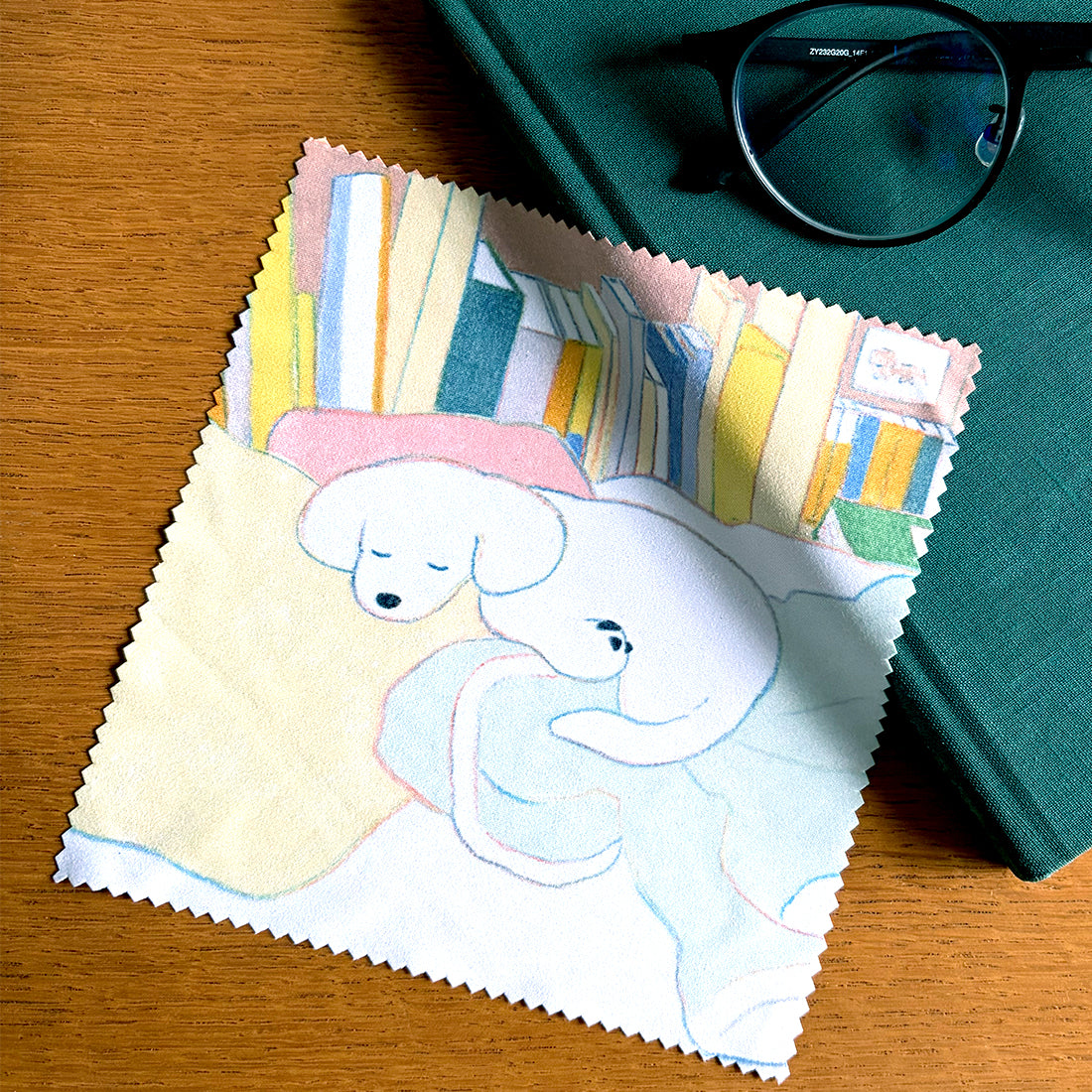 Natsumi Teraoka - Lens Cloth