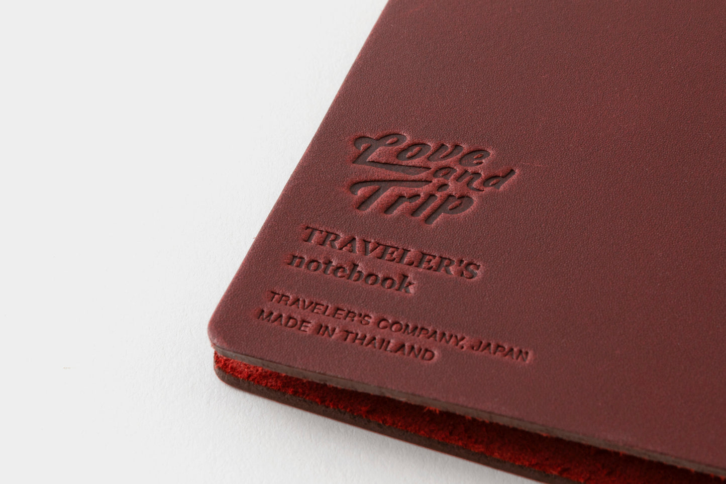 TRAVELER'S Notebook - Passport Size - Love and Trip Red
