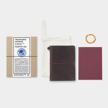 TRAVELER's Notebook - Passport Size - Brown