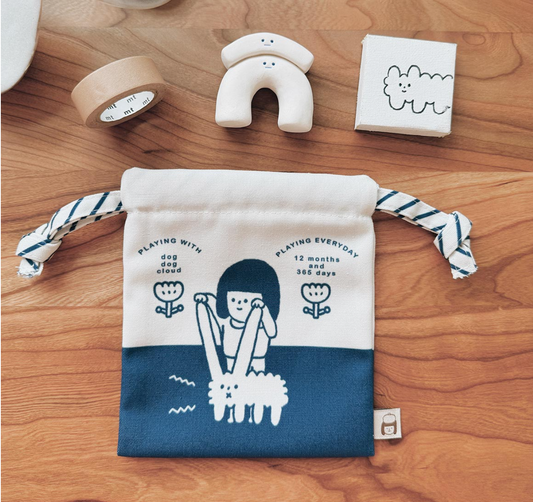 Yohand Studio Drawstring Bag - Playing With Dog Cloud