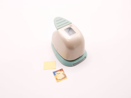 Kuretake KurePunch - Medium - Postage Stamp